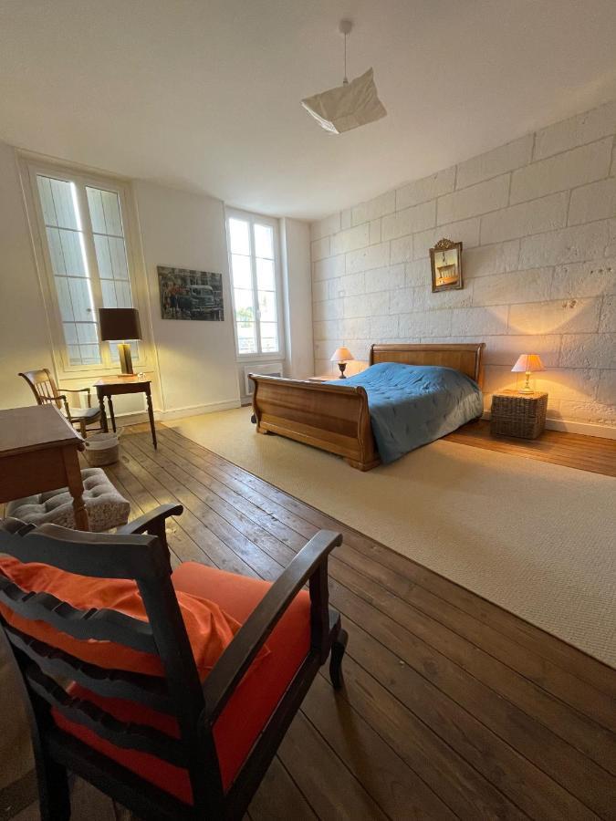 La Maison Du Port Mortagne-sur-Gironde ภายนอก รูปภาพ